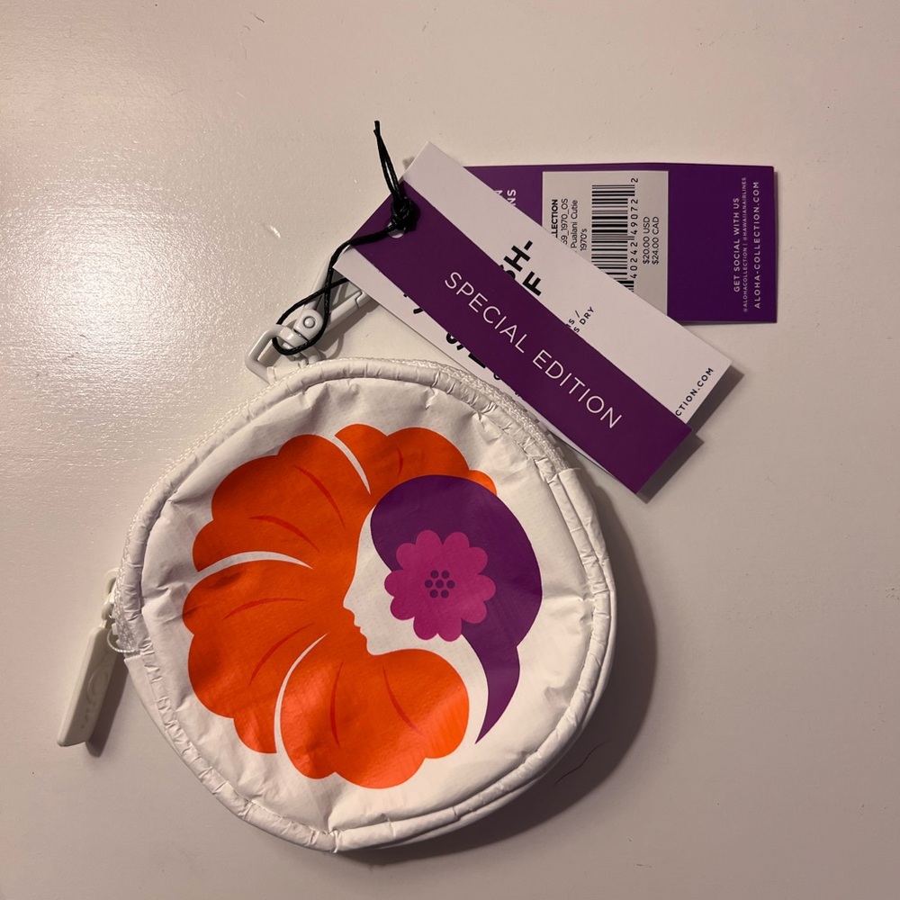 ALOHA Collection Vintage Hawaiian Airlines Pualani Cutie Clip On Pouch